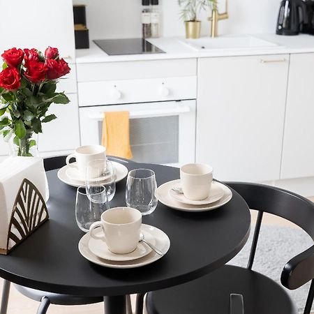 Appartement Great Location, Quiet And New With Balcony&Cafe à Tampere Extérieur photo